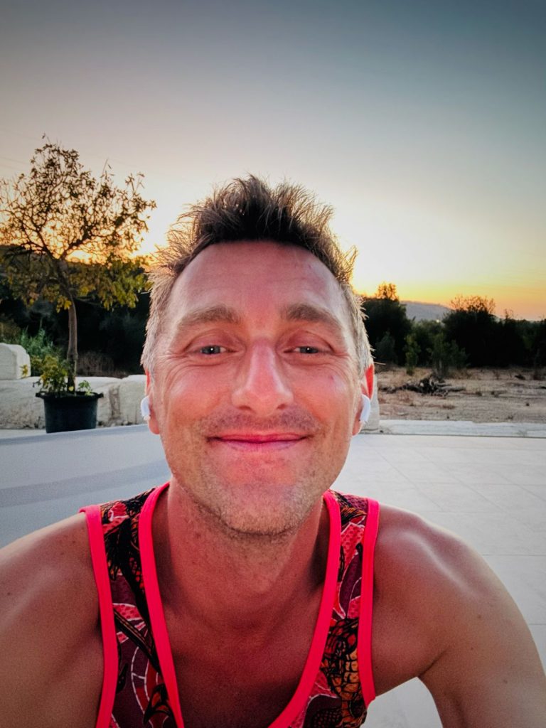 Chris Spieler – Gründer von Die Kraft der liebevollen Gedanken. 'Ein Atemzug kann alles verändern.'